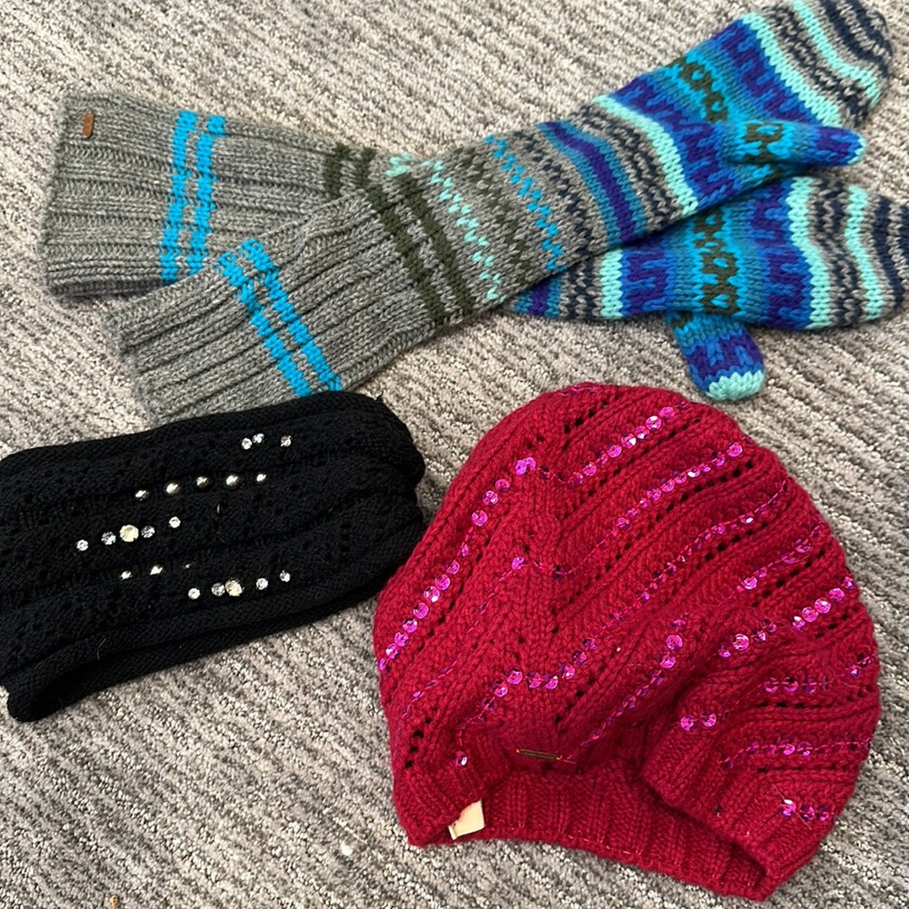 Free people winter accessory bundle, hat, gloves, head wrap